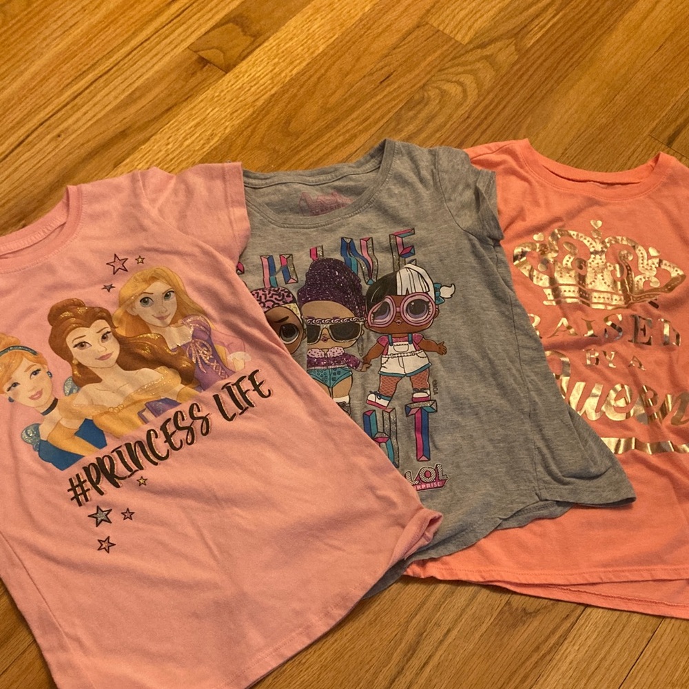 3 girls tshirts size 7/8.